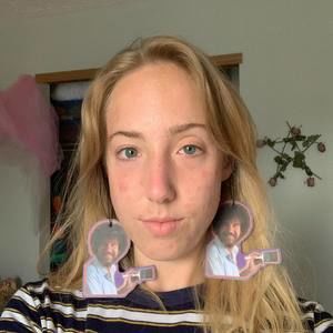 Meet your Posher, Nikki